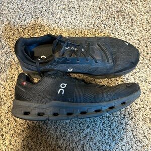 On clouds men running shoes size 13